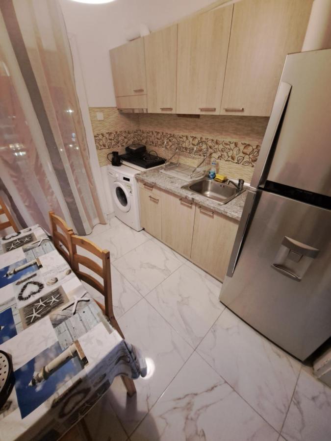 Max Lux The One Apartment Peraia  Exterior photo